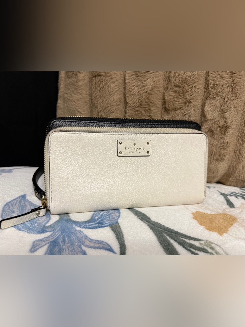 Kate Spade Two Tone Double Zip New York Devin Pebble leather Continental Wallet